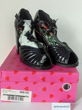 Iron Fist Pinup Heels Mother If Pearl Sea Shell Design Black Patent Sz 8 NWT Box